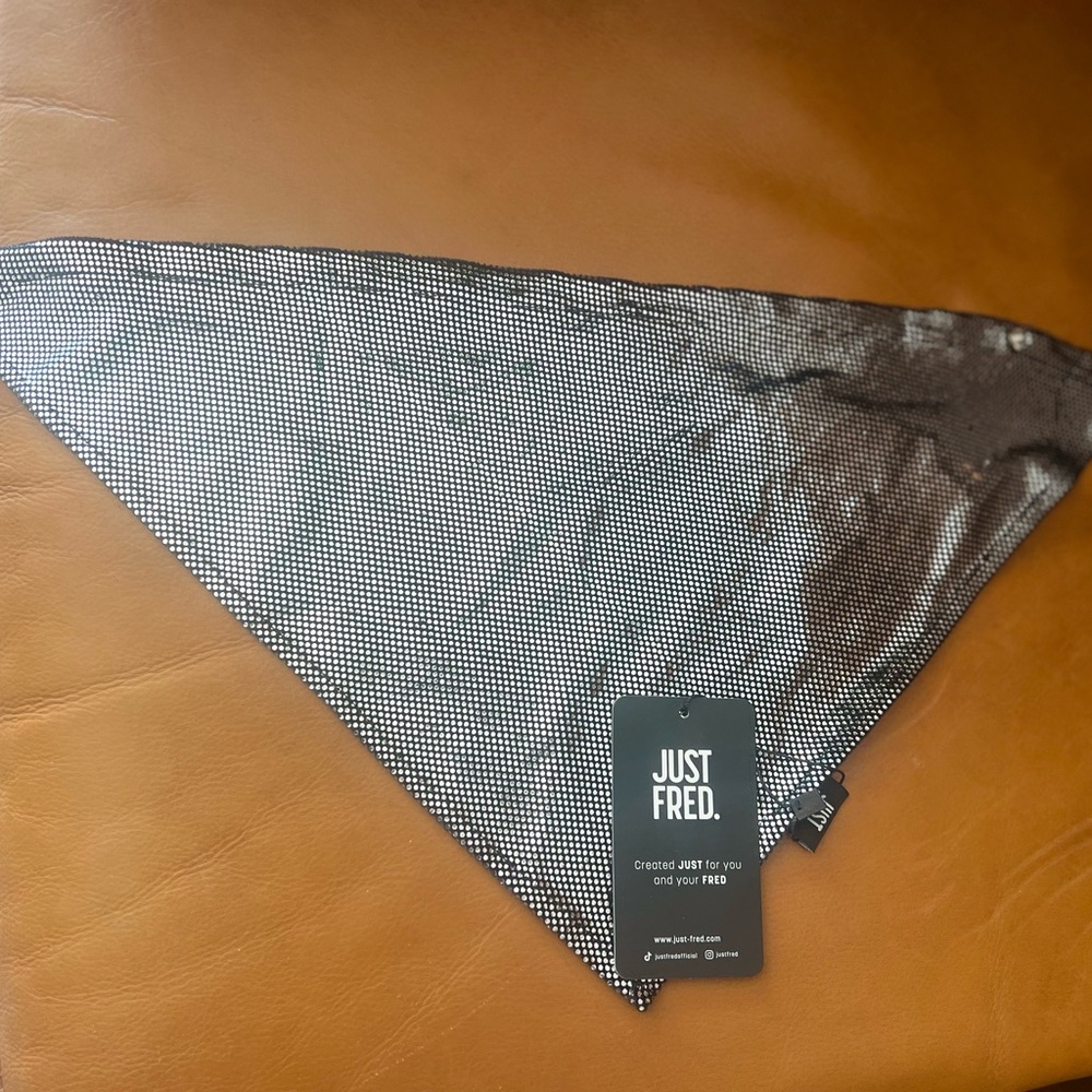 For Sale: DEMURE BANDANA (Size Small)